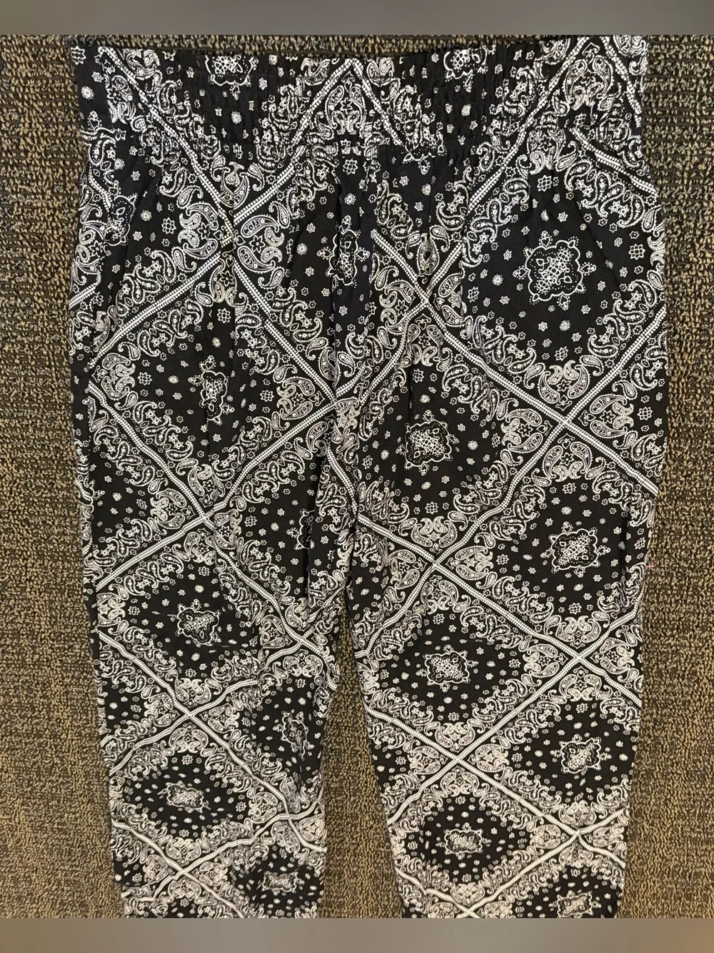 Black & White Paisley Crop Top and Pants Set